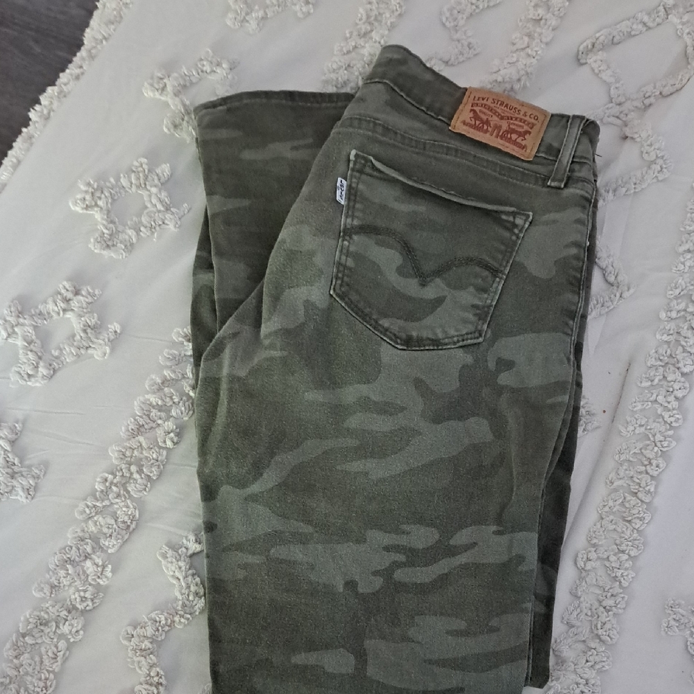 Levi's Green Camouflage Pants Skinny Ankle Size 28